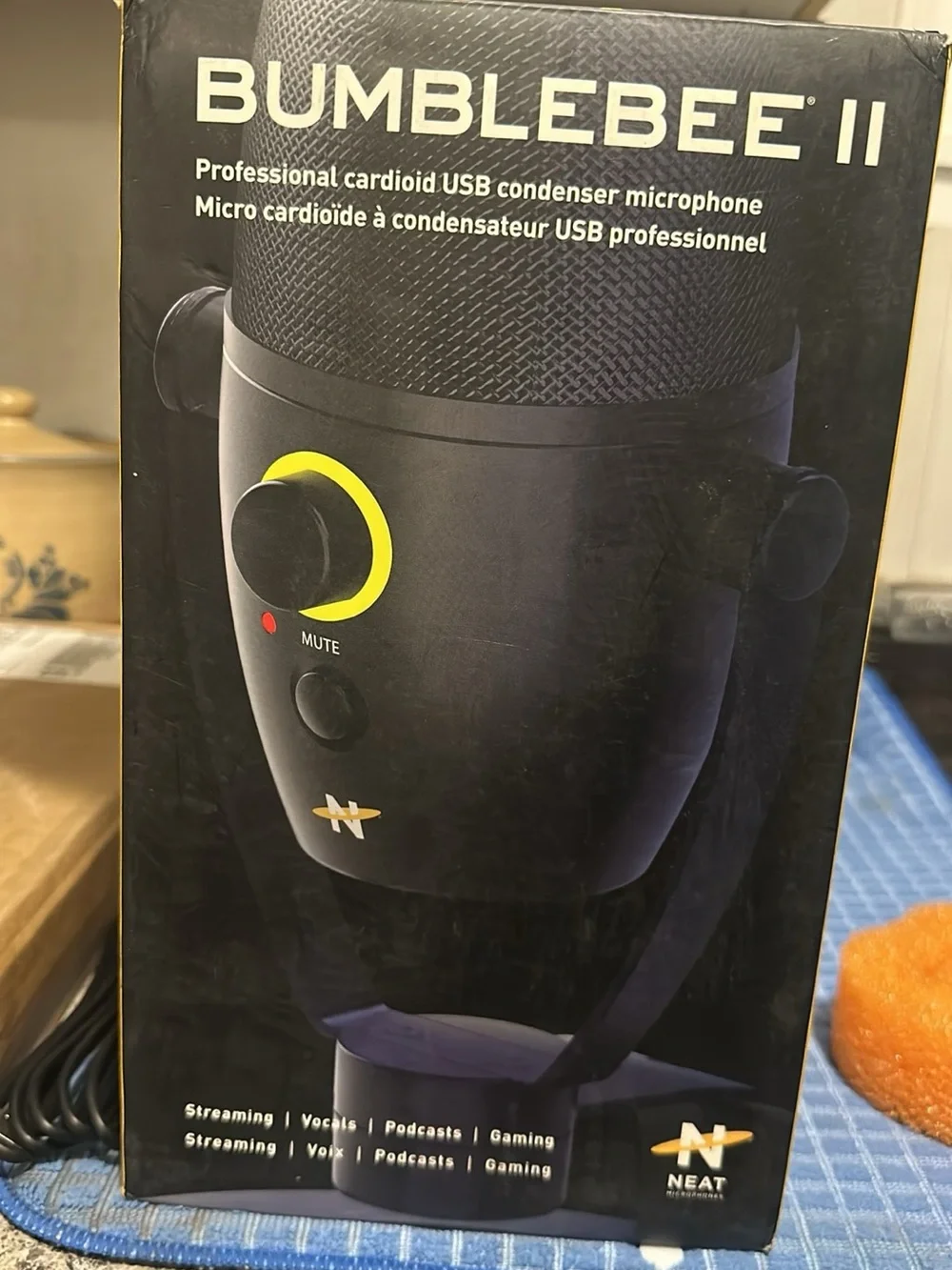 Neat Bumblebee II USB Condenser Microphone - Black with Yellow Accent